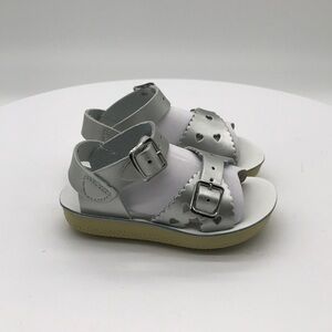 Sun san   Kids Sandals size 5 US
